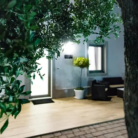 Dal Signor Wolf Couette-café Pezze Di Greco